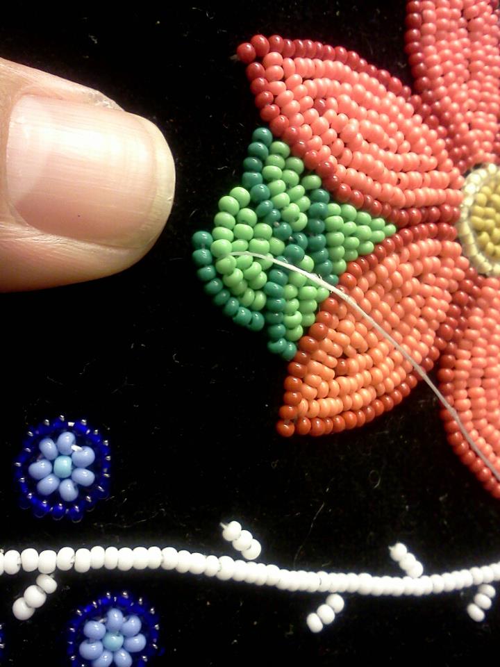 Basic Applique Stitch~ your Heart Berry Beadwork Tip of the day